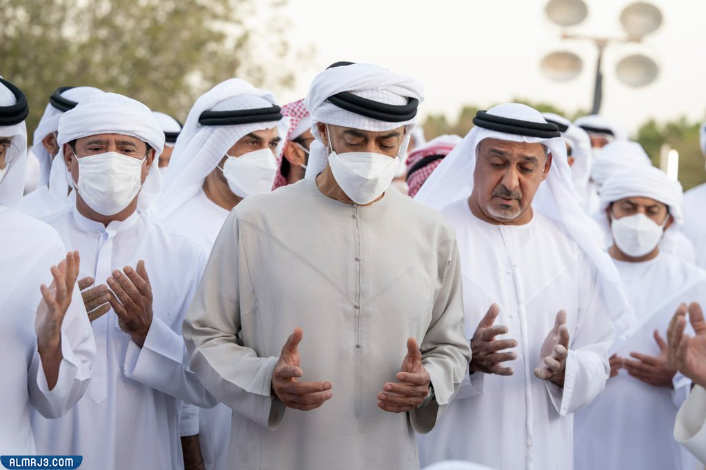 صور مراسم دفن الشيخ خليفة