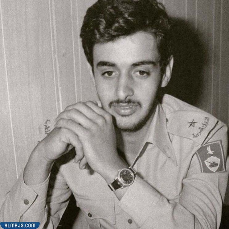 محمد بن زايد وهو صغير