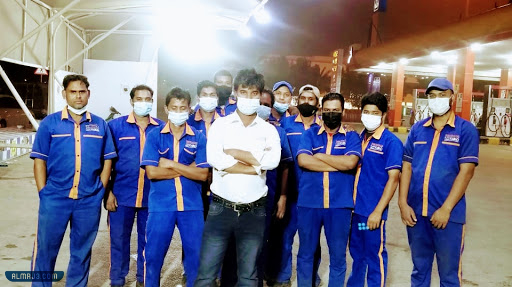 مغسلة فاهم للعناية بالسيارات