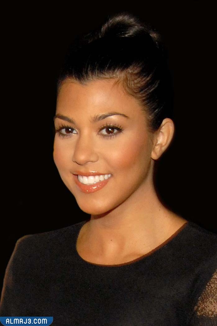 من هي كورتني كارداشيان ويكيبيديا