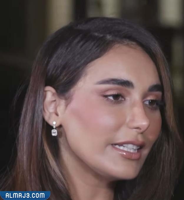 هند نزار بشخصية طيبة.