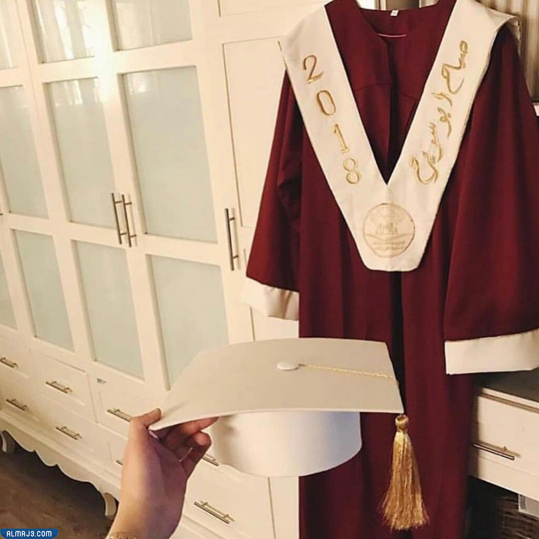 أحدث ألوان عبايات التخرج