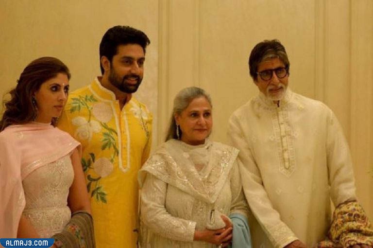 أميتاب باتشان وزوجته وأولاده