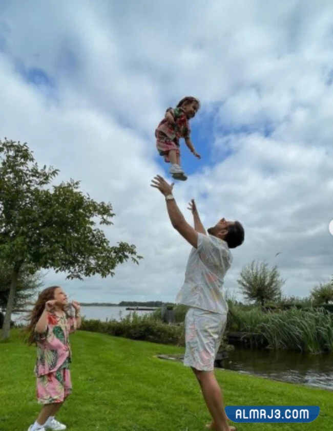 من هو زوج وجدان عبد العزيز