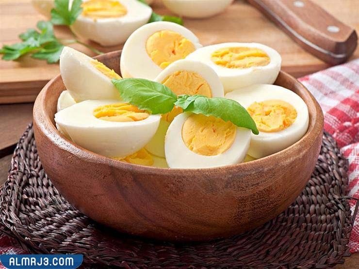 الآثار الجانبية الناتجة عن الإفراط في تناول البيض المسلوق