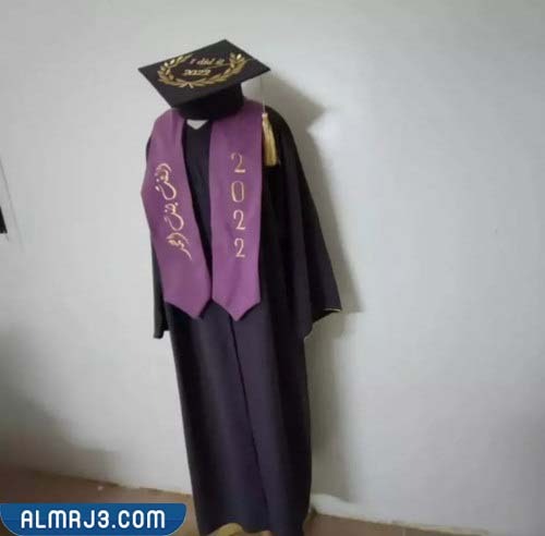 تصاميم عبايات تخرج 2022 انستقرام