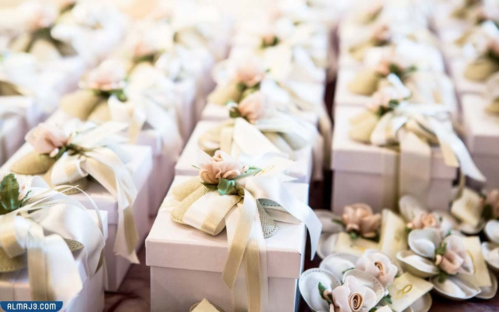 طريقة صنع توزيعات تخرج