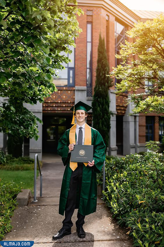 عبايات تخرج 2022