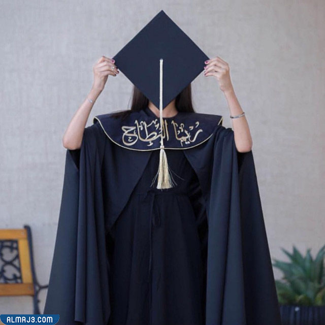 عبايات تخرج 2022