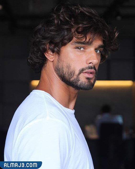 قصات شعر رجالي طويل