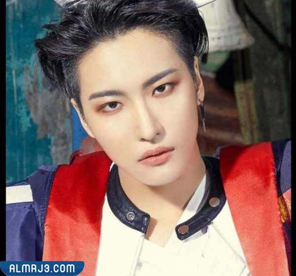 كم اعمار أعضاء فرقة ايتيز (5)