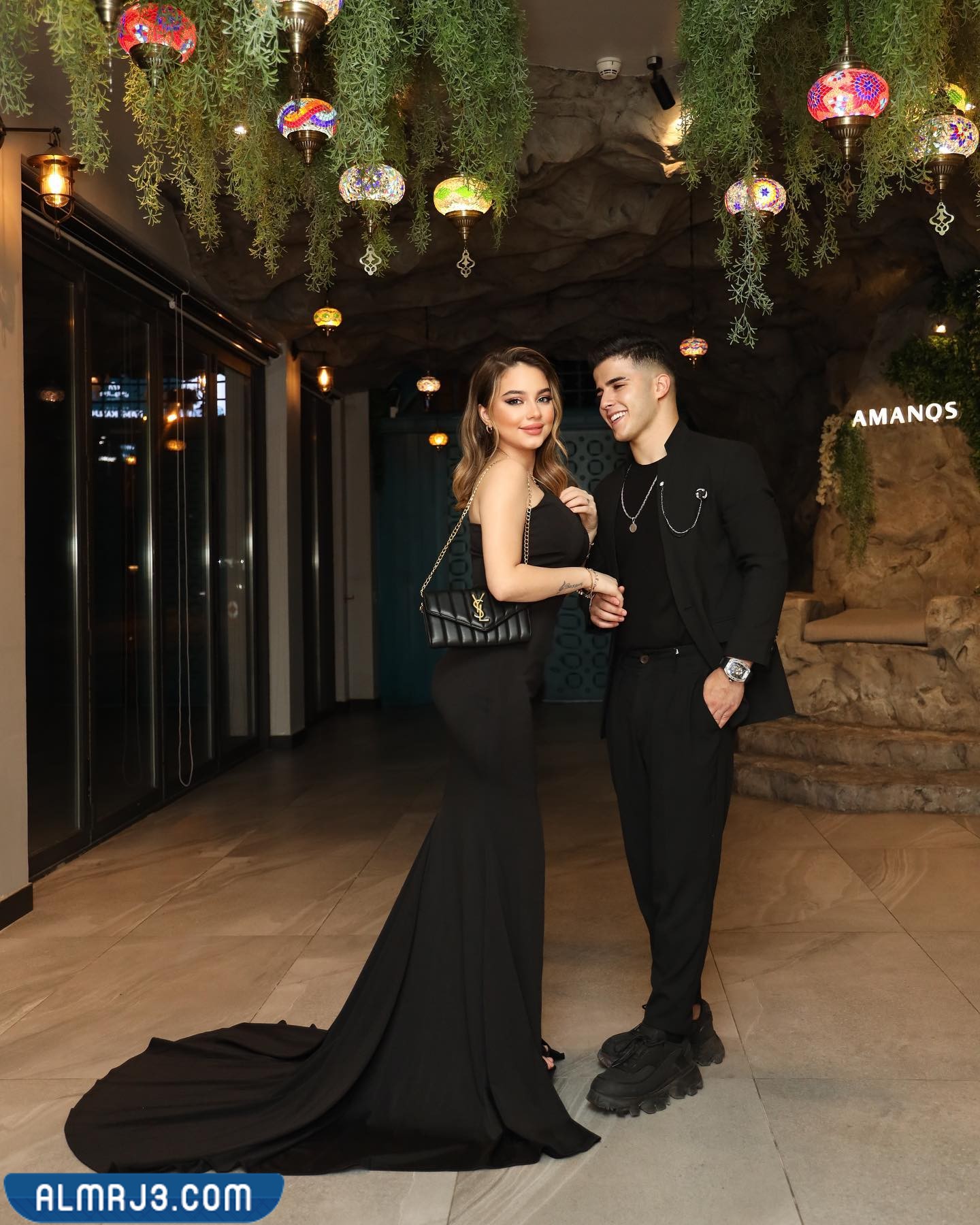 من هو خطيب بيسان اسماعيل ويكيبيديا