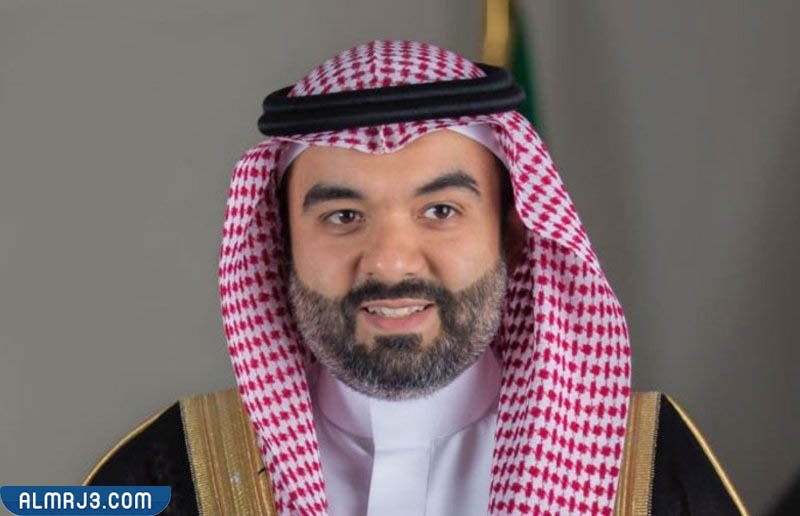 السيرة الذاتية لوزير الاتصالات