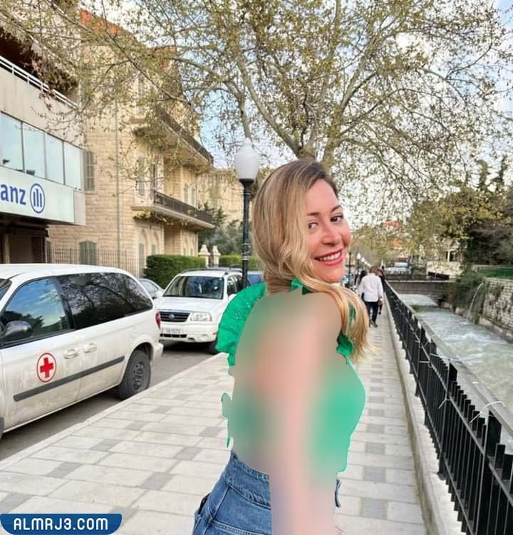 صور اطلالة منة شلبي تدعو للتواضع