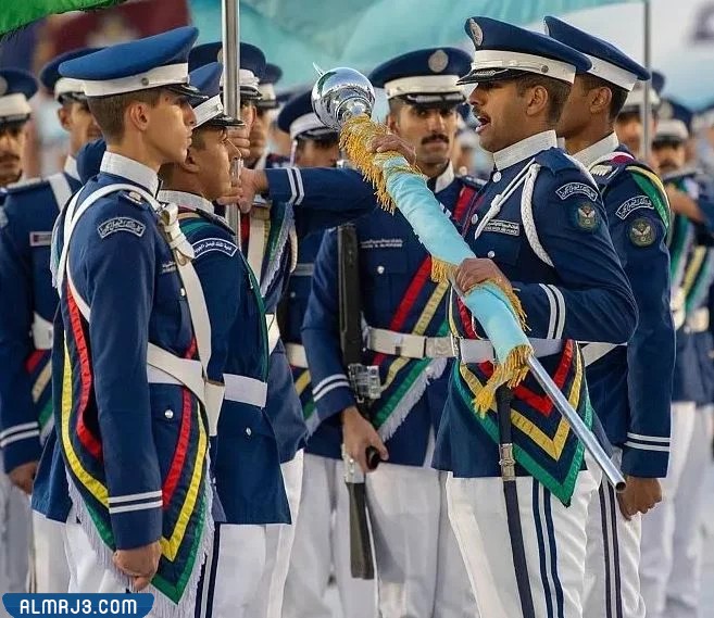 لبس كلية الملك فيصل الجوية