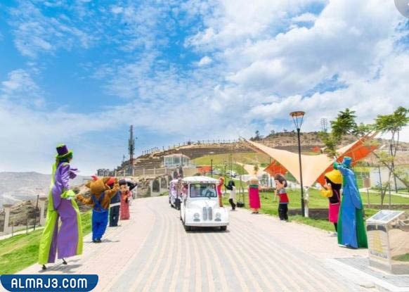 كم تبعد المخواة عن الباحة