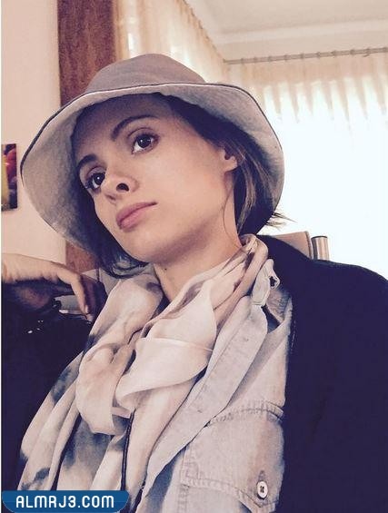 من هي كاثريونا وايت ويكيبيديا