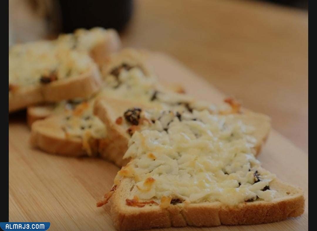 مناقيش جبن وزعتر