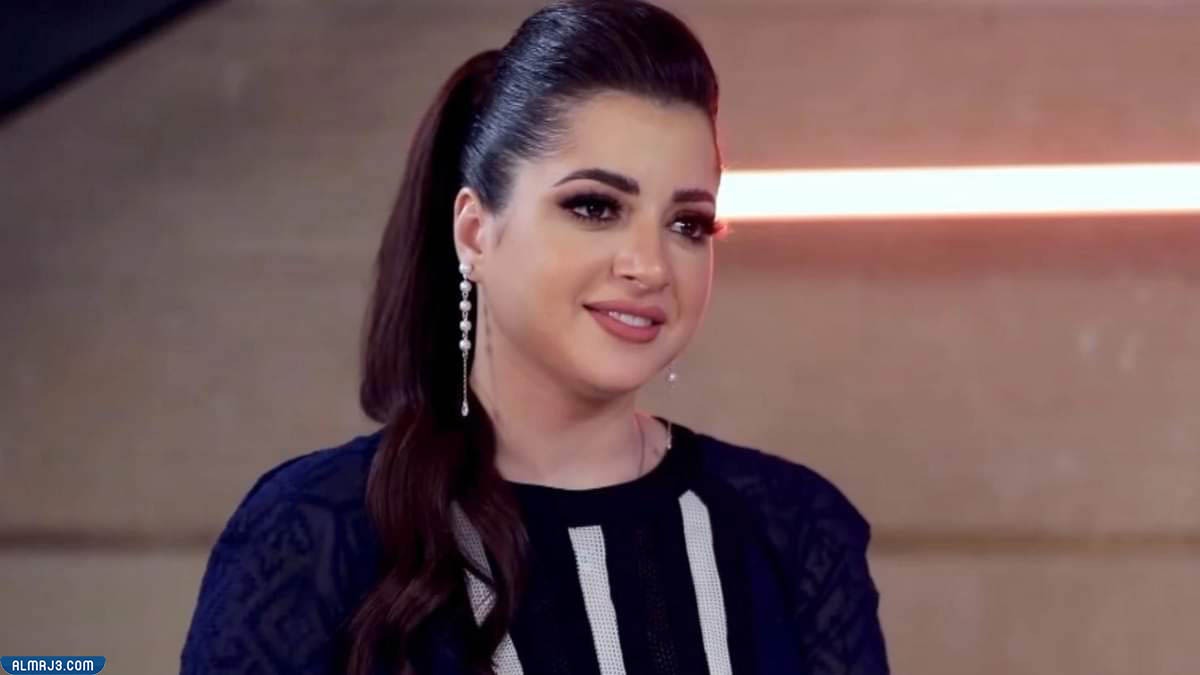 منى فاروق السيرة الذاتية