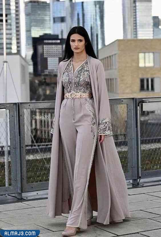 فساتين دانتيل سهره انستقرام