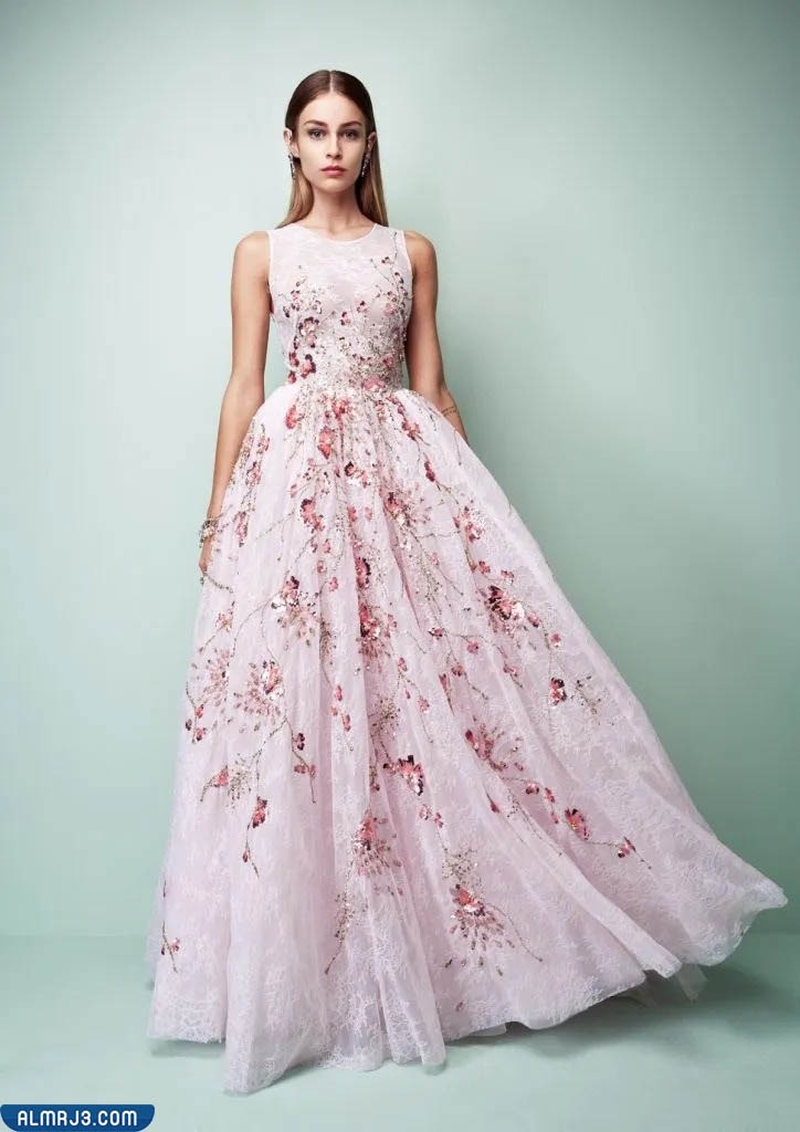 فساتين دانتيل سهره انستقرام 2023