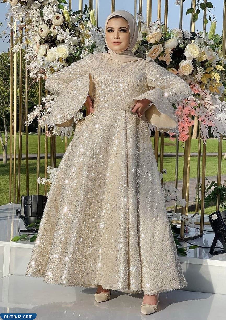 فساتين دانتيل سهره انستقرام