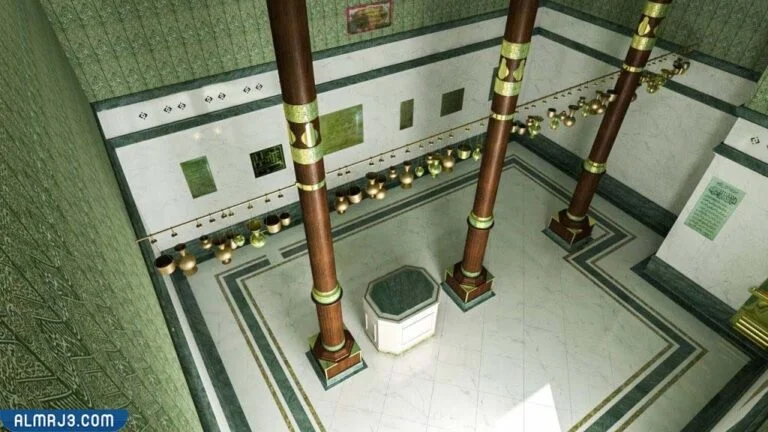 من يقوم بتنظيف الكعبة من الداخل