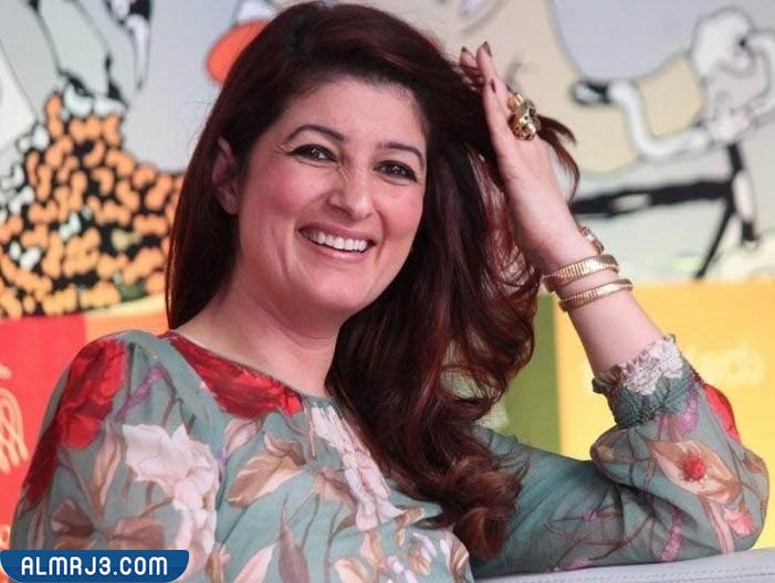 من هي زوجة اكشاي كومار ويكيبيديا