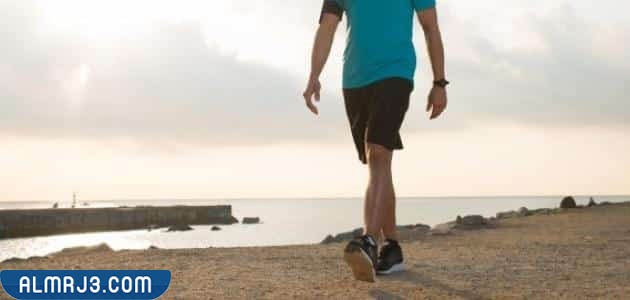 كيف يقوم المشي بحرق دهون الفخذين؟