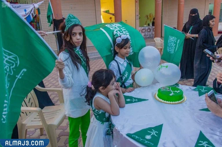 توزيع أعلام اليوم الوطني للمملكة العربية السعودية 92