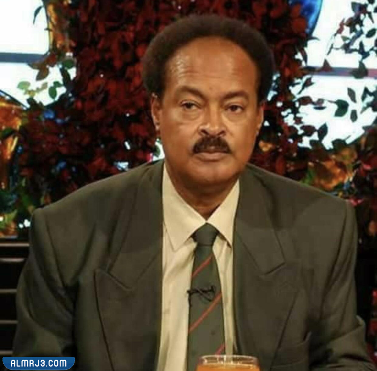 سيرة عمر محمود خالد