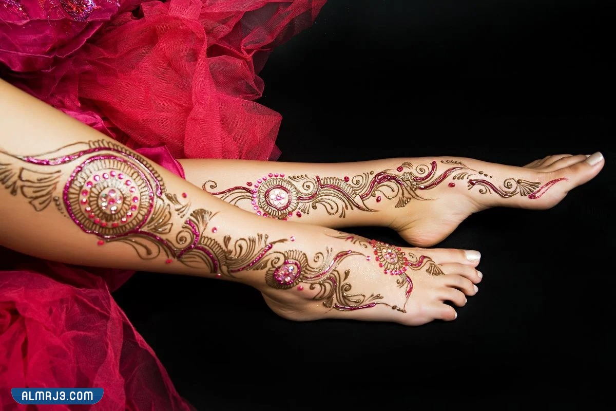 أشكال رسم حنة على الرجل