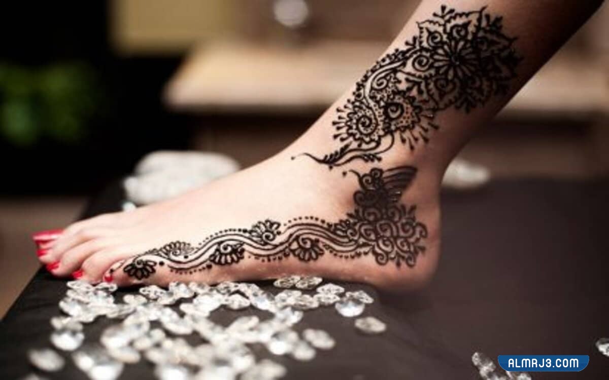 أشكال رسم حنة على الرجل