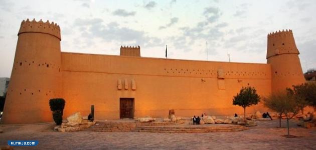 اين يقع قصر المصمك بالصور