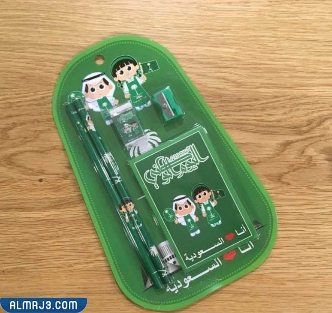 توزيعات اليوم الوطني في المدارس