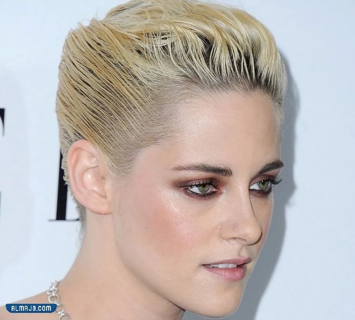 تسريحة جل باك للشعر القصير