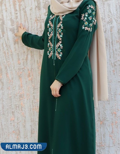 جلابيات فخمة فاخرة مطرزة للاحتفال باليوم الوطني السعودي