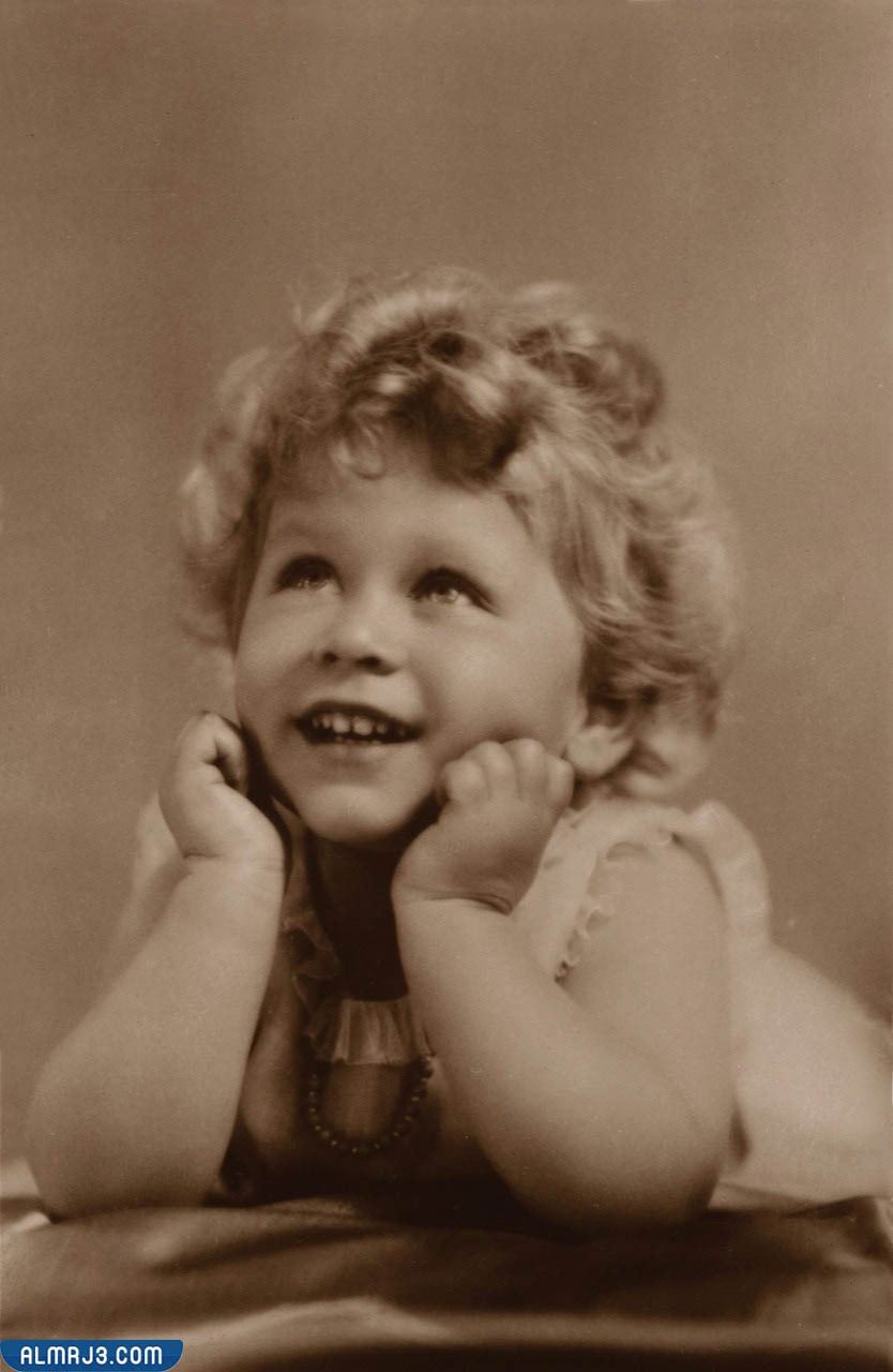 صور إليزابيث الثانية وهي طفلة