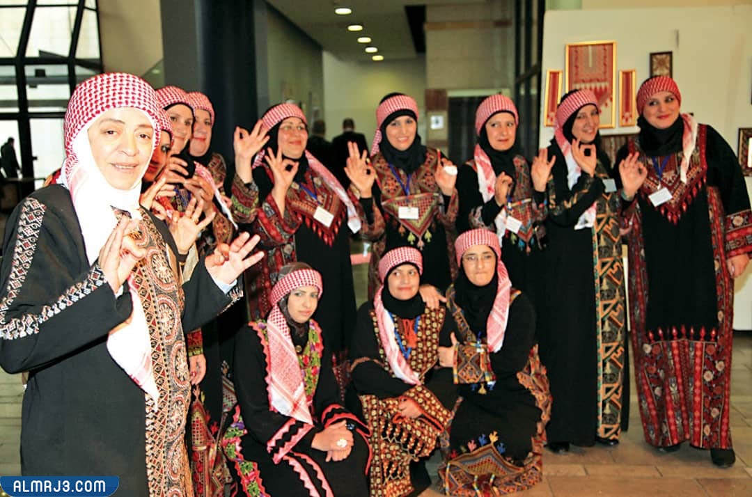 صور تعبير عن الملابس التراثية