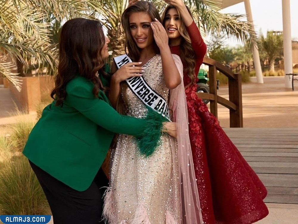 من هي إيفلين خليفة ويكيبيديا