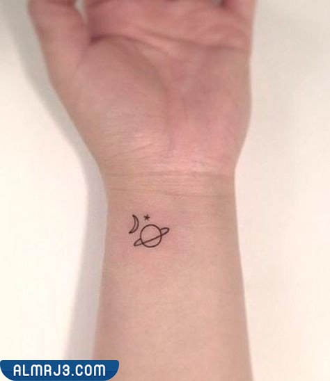 وشم على اليد للبنات