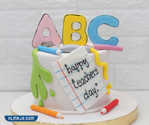 تصميمات كيكات يوم المعلم 1444