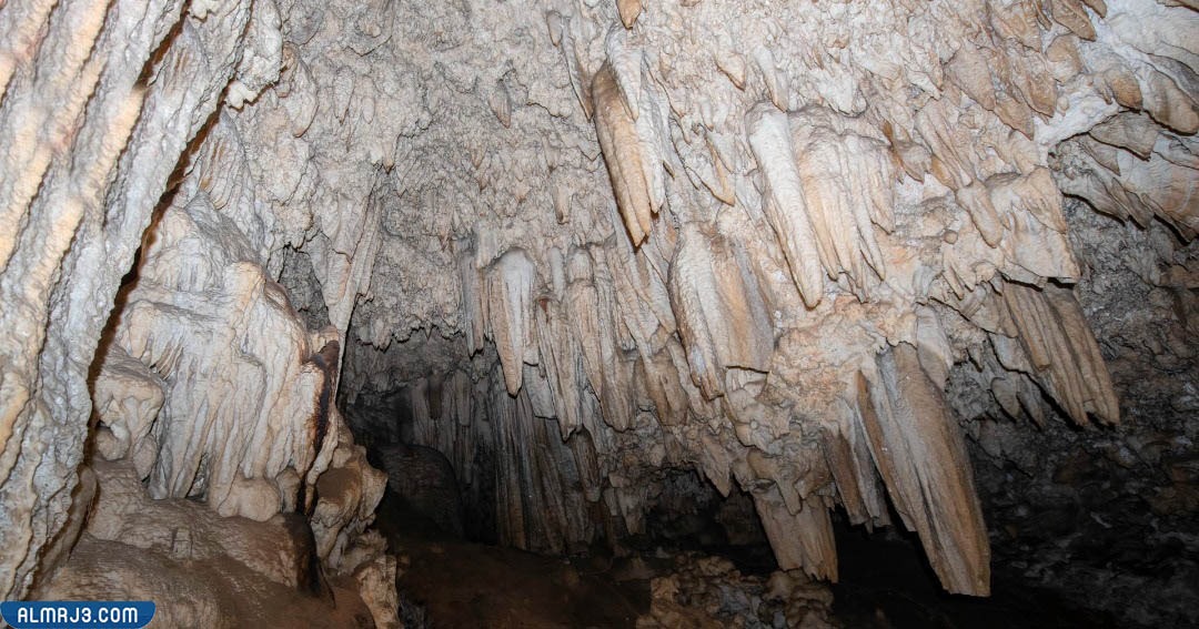أكبر كهف في عمان