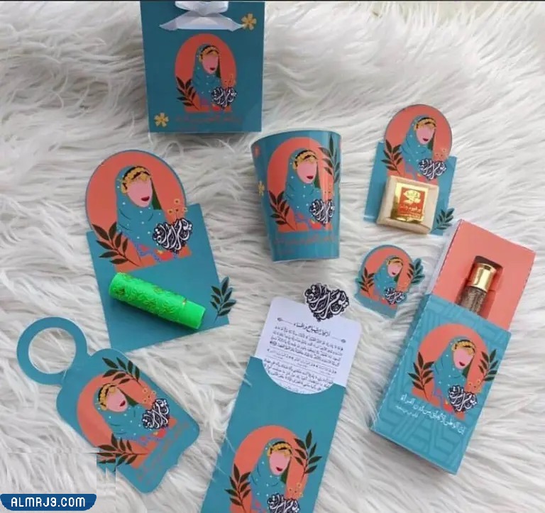 توزيعات يوم المرأة العمانية