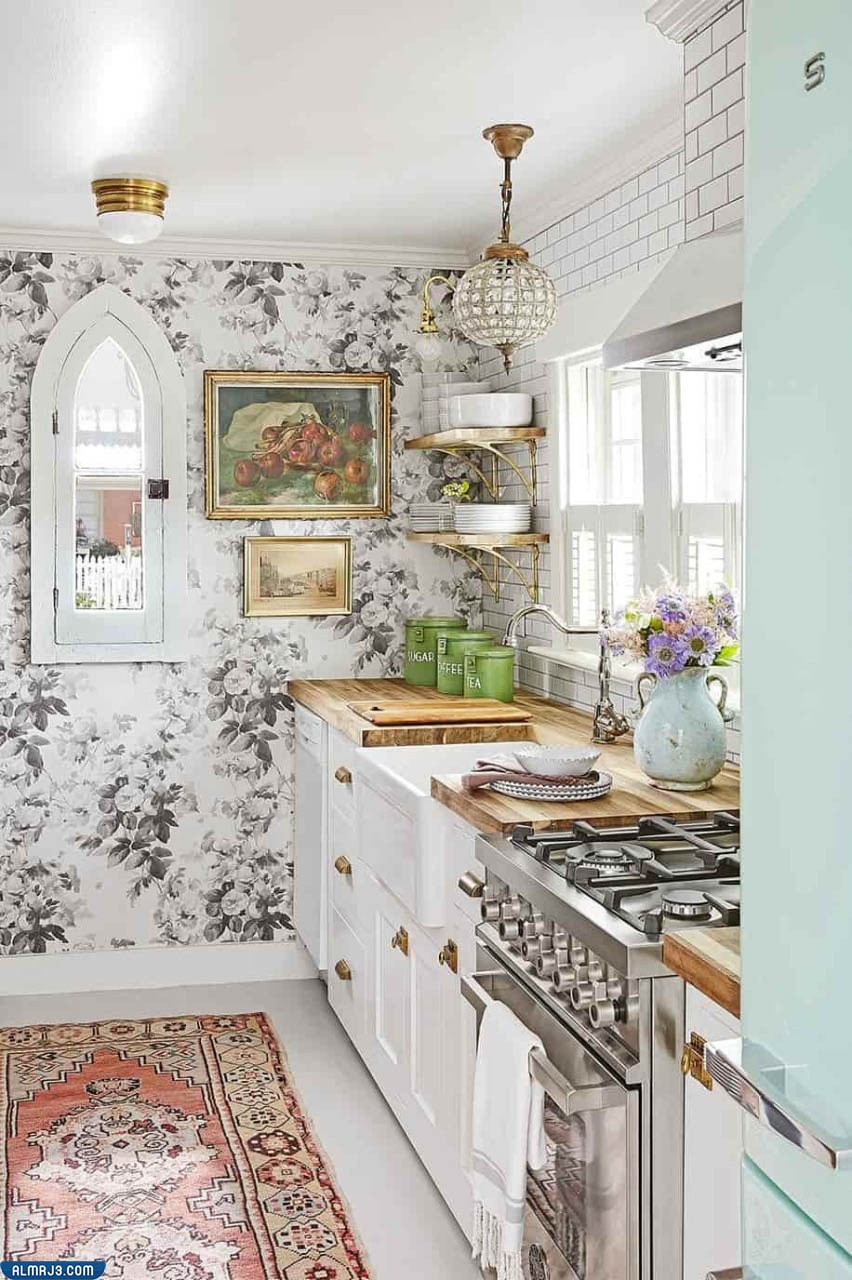 أشكال ديكورات مطبخ عصرية للمطابخ الصغيرة والضيقة