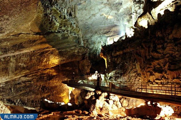 صور عن مغارة جعيتا