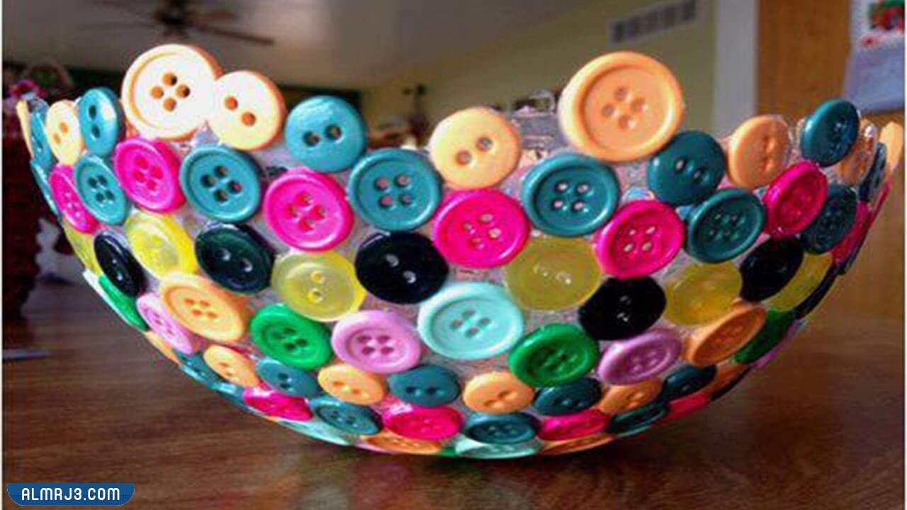 طبق الأزرار