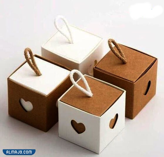 علب الكرتون الصغيرة