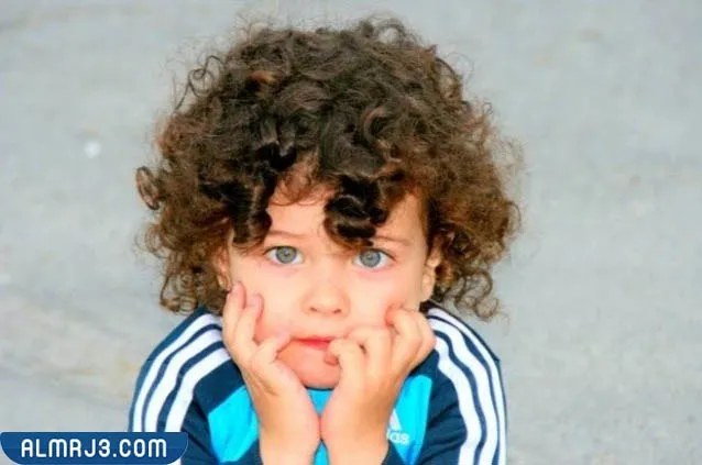 قصات شعر كيرلي على الموضة للأطفال الذكور