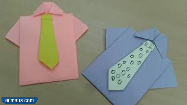 قمصان من الورق